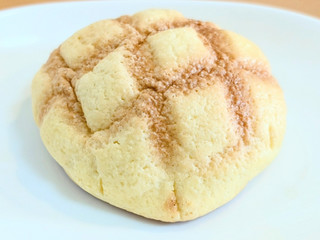 セブン-イレブン セブンカフェ お店で焼いた ふんわりメロンパン