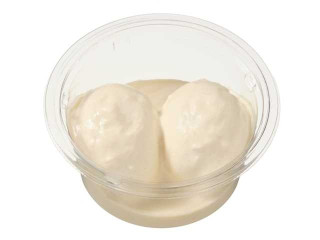 セブン-イレブン 白いウフマヨ 半熟卵と特製マヨネーズソース