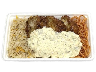 セブン-イレブン 沖縄限定 チャーハン＆チキン南蛮