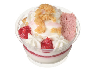 セブン-イレブン プリンケーキパフェ いちごとミルク
