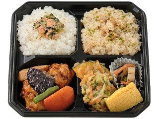 セブン-イレブン あさり御飯と鮭御飯の鶏黒酢あん弁当