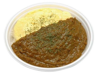 セブン-イレブン ふんわり玉子のオムカレー