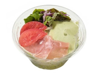 セブン-イレブン トマトと生ハムのバジルパスタサラダ