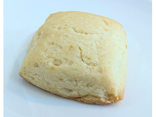 セブン-イレブン セブンカフェ お店で焼いた塩バタースコーン