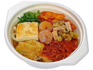 セブン-イレブン 辛口海鮮チゲ風 米粉入りうどん