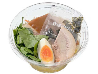 セブン-イレブン 横浜家系ラーメンサラダ