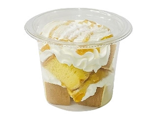 セブン-イレブン ふんわり食感メープルクリームシフォン