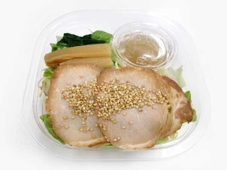 セブン-イレブン 焼きあごだし仕立て塩ラーメンサラダ