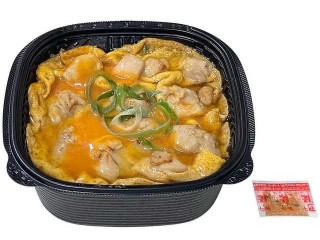 セブン-イレブン お肉たっぷり 炙り鶏の特製親子丼