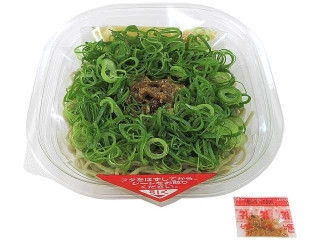 セブン-イレブン ねぎでまみれた冷しそば 牛肉入り