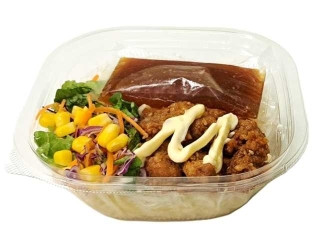 セブン-イレブン 甘辛鶏唐揚げのパスタサラダ