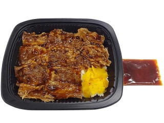 セブン-イレブン 炭火焼き牛カルビ弁当 特製タレ付き