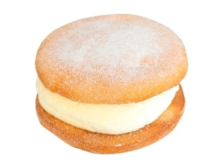 セブン-イレブン 塚田牛乳を使った ミルクスフレサンド