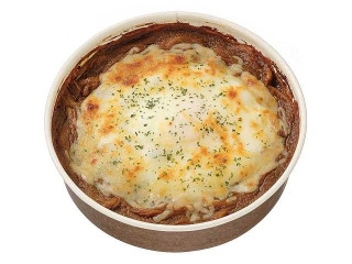 セブン-イレブン チーズの虜 半熟玉子とカレー焼きパスタ
