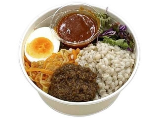 セブン-イレブン 肉味噌とキムチナムルのビビンバ風サラダ