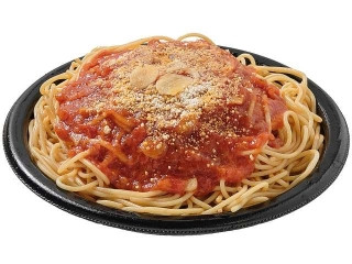 セブン-イレブン ガーリックトマトソースの山盛パスタ