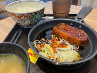 吉野家 厚切り豚角煮定食