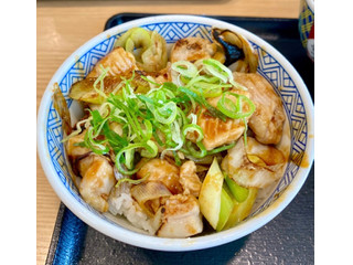 吉野家 焦がしねぎ焼き鳥丼