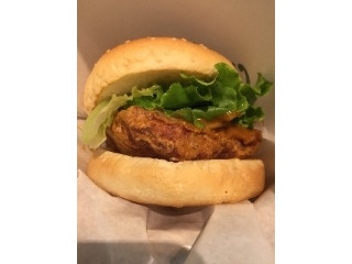 フレッシュネスバーガー バターチキンカレーバーガー