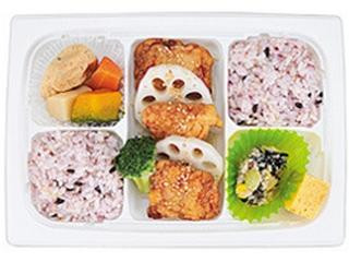 ナチュラルローソン 白身魚の黒酢あんと雑穀ごはんプレート