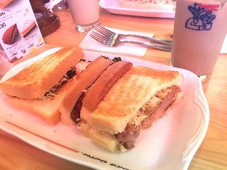 コメダ珈琲店 あみ焼きチキンホットサンド