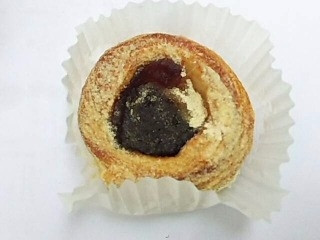 阪急ベーカリー 黒糖きなこもちデニッシュ