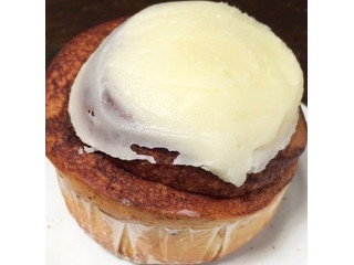 DEAN＆DELUCA シナモンロール