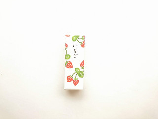 とら屋 小形羊羹 いちご
