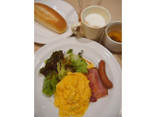 ガスト スクランブルエッグ＆ベーコンソーセージセット