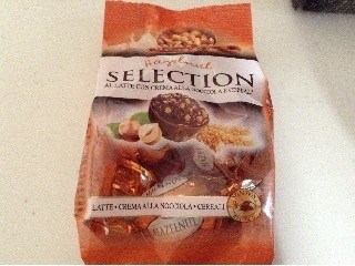 Witor’s ヘーゼルナッツセレクション プラリネチョコ ヘーゼルナッツ
