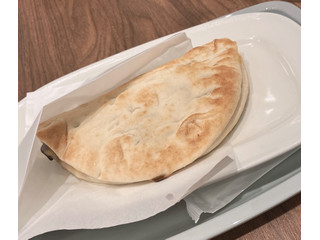 ドトール カルツォーネ ナスとチーズのボロネーゼ