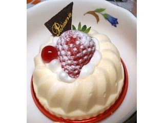 モカ・ボーネン レアチーズ いちご