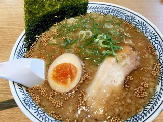 丸源 白 熟成醤油とんこつラーメン
