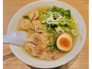 物語コーポレーション ゆずと三つ葉の炙り鶏そば