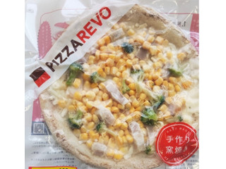 PIZZAREVO 手造り窯焼き 薄切りベーコンとブロッコリーのコーンピザ