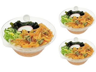 セブン-イレブン 香る旨みつゆ 野菜かき揚げとわかめ冷かけうどん