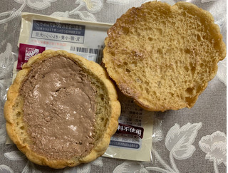 「ローソン NL ブランのチョコクリームメロンパン」のクチコミ画像 by ラスクさん