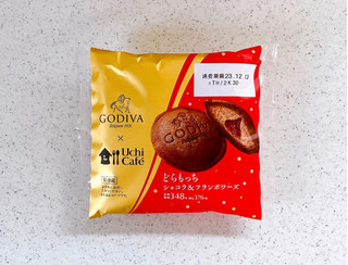 「ローソン Uchi Cafe’ × GODIVA どらもっち ショコラ＆フランボワーズ」のクチコミ画像 by むぎっこさん