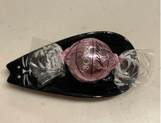 「リンツ リンドール さくら＆クリーム 1個」のクチコミ画像 by パン太郎さん