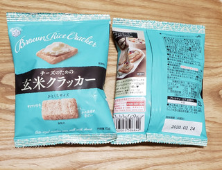 「雪印メグミルク チーズのための 玄米クラッカー 袋15g」のクチコミ画像 by みにぃ321321さん