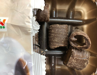 「セブンプレミアム ひとくちクレープチョコ 袋50g」のクチコミ画像 by SANAさん