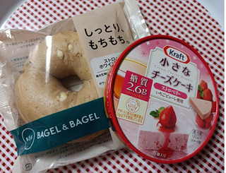 「BAGEL＆BAGEL ベーグル ストロベリーとホワイトチョコレート」のクチコミ画像 by hiro718163さん