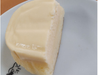 「ヤマザキ 北海道チーズ蒸しケーキ＆ベイクド風チーズケーキ 袋1個」のクチコミ画像 by はるなつひさん