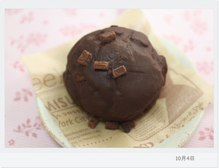 「ローソン チョコ2シュー 焼チョコ生チョコシュー」のクチコミ画像 by レビュアーさん