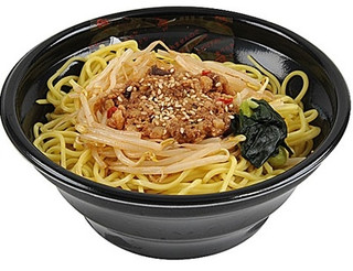 セブン「つぶつぶ明太子のクリームスパゲティ」ほか：新発売のコンビニ麺