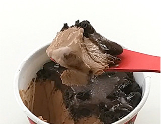 「ハーゲンダッツ ミニカップ 悪魔のささやき チョコレート カップ86ml」のクチコミ画像 by くまプップさん