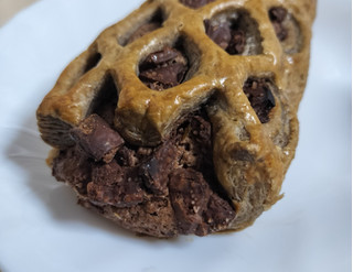 「ファミリーマート ファミマ・ベーカリー クッキーチョコパイ」のクチコミ画像 by ゆるりむさん