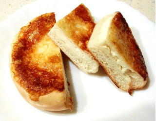 「ローソン 焼チーズパン クリームチーズ 袋1個」のクチコミ画像 by レビュアーさん