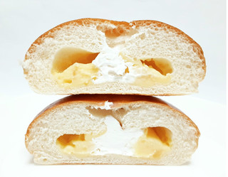 「ヤマザキ りんごカスタード＆ホイップクリームパン 袋1個」のクチコミ画像 by つなさん