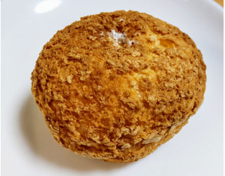 「セブン＆アイ セブンプレミアム 北海道ミルクのクッキーシュー」のクチコミ画像 by はるなつひさん